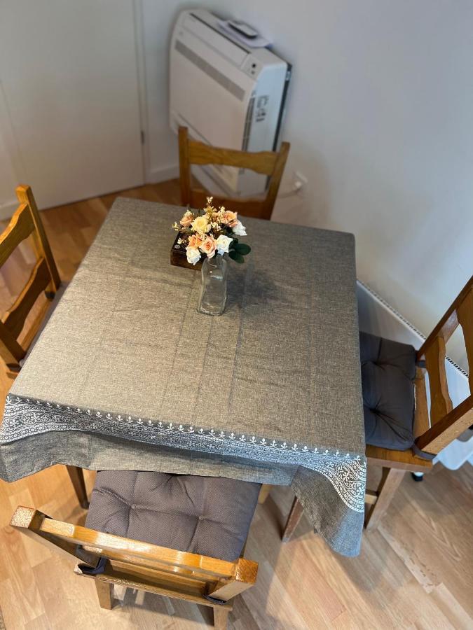 Sparkling Time Apartman Villa ไฮจ์ดุสโซบอสโล ภายนอก รูปภาพ